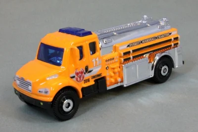 Freightliner Business Class M2 106