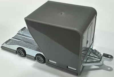 Open Trailer
