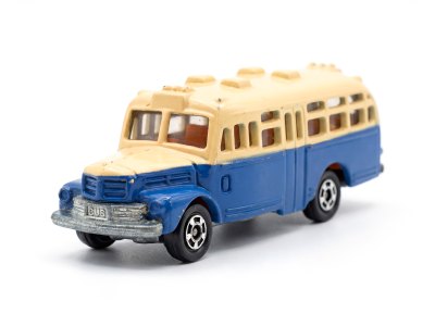 Isuzu Bonnet Type Bus