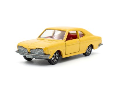 Honda 1300 Coupe 9