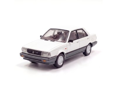 Nissan Sunny 1500 Super Saloon (86)