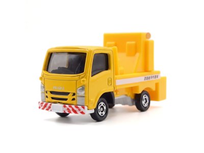 Isuzu Elf Sign Car