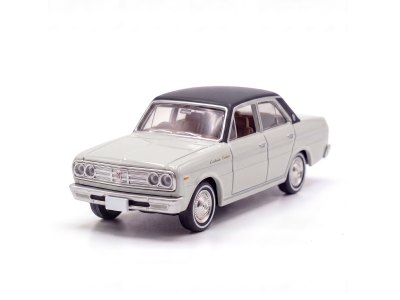 Nissan Cedric Personal Deluxe V (70)