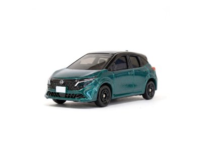 Nissan Note Aura