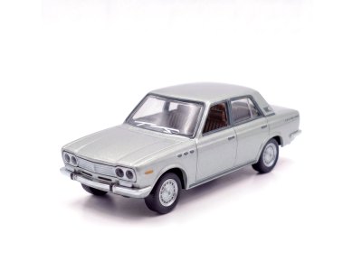 Nissan Laurel