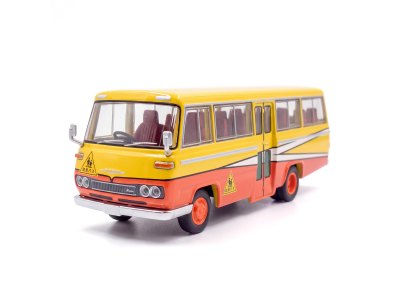 Nissan Civilian Kindergarten Bus (Yellow/Red)