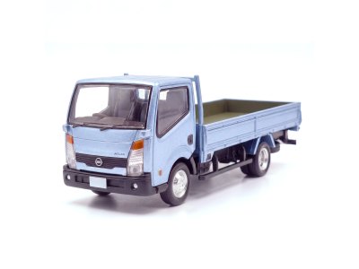 Nissan Atlas (F24) Long Body Full Super Row Custom