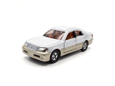 Toyota Crown Hybrid