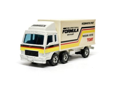 Mitsubishi Fuso Racing Transporter