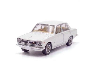 Nissan Skyline 2000 GT-X (72)