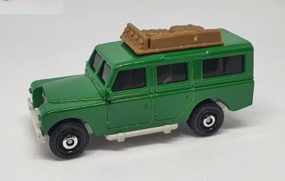 65 Land Rover Gen II Safari
