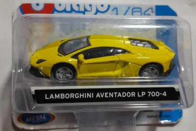 Lamborghini Aventador  LP 700-4