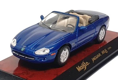 Jaguar XK8