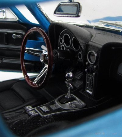 Chevrolet Corvette Coupe 2-Door