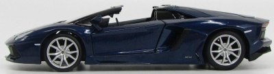 Lamborghini Aventador LP700-4 Roadster