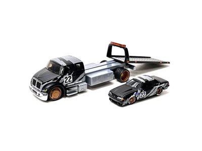 International Durastar Flatbed + Ford Mustang LX - Maisto Durastar Flatbed & Ford Mustang LX - Kovový Model