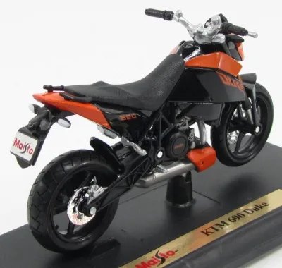 KTM 690 Duke
