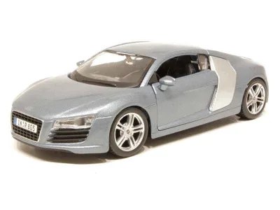 Audi R8 V8