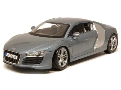 Audi R8 V8