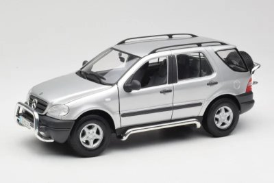 Mercedes-Benz ML320