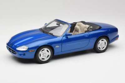 Jaguar XK8 X100 Cabriolet Azure