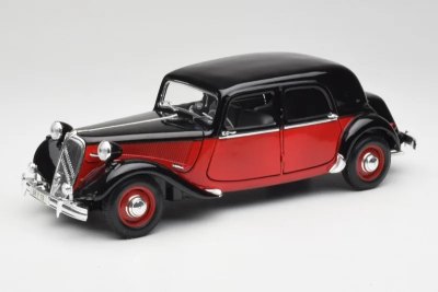 Citroën 15CV 6 Cyl Black &