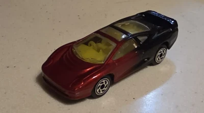 Jaguar XJ220